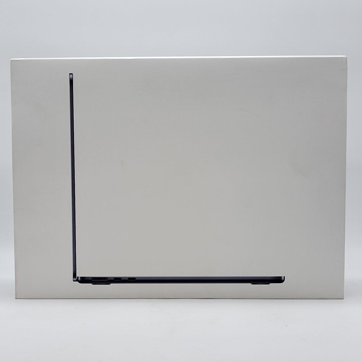 New 2025 Apple MacBook Air 13.6" M4 8C GPU 4.5GHz 16GB RAM 256GB SSD A3240