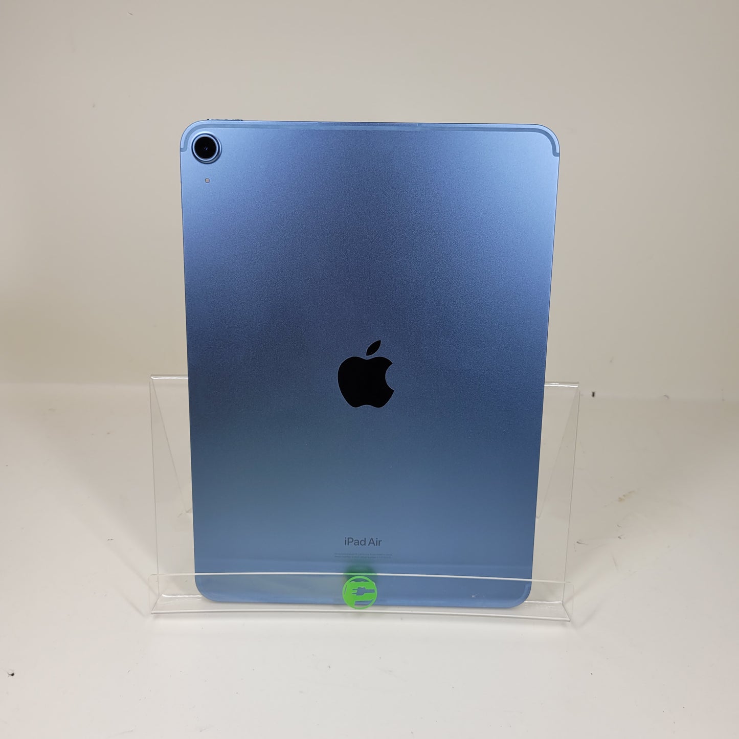 Unlocked Apple iPad Air 5th Gen 64GB 18.0.1 Blue A2589