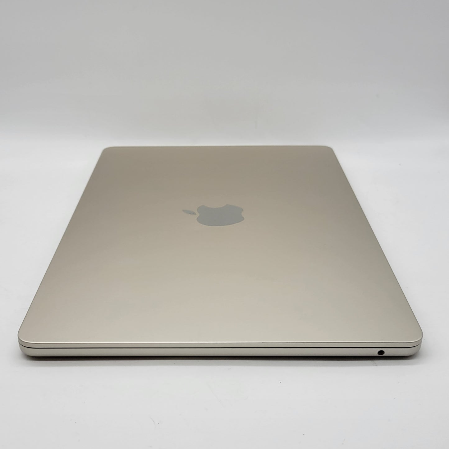 2022 Apple MacBook Air 13.6" M2 8C GPU 3.5GHz 8GB RAM 256GB SSD A2681