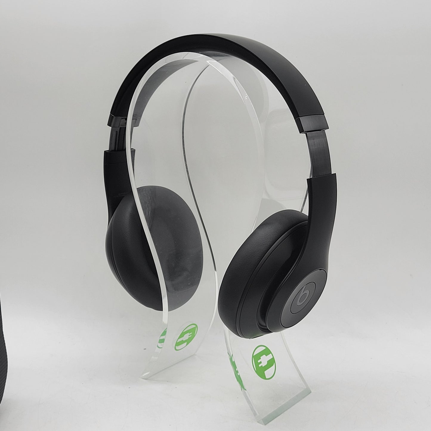 Beats Studio Pro Wireless Over-Ear Bluetooth Headphones Black A2924