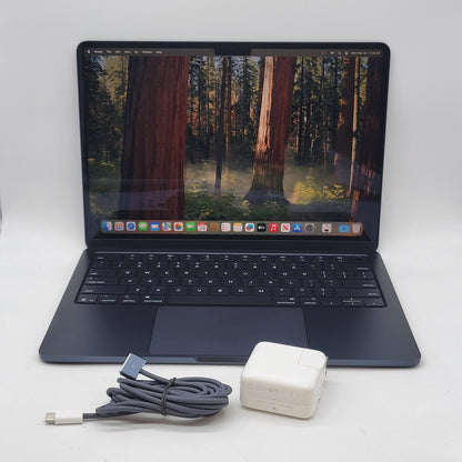 2025 Apple MacBook Air 13.6" M4 8 Core 4.5GHz 16GB RAM 256GB SSD A3240