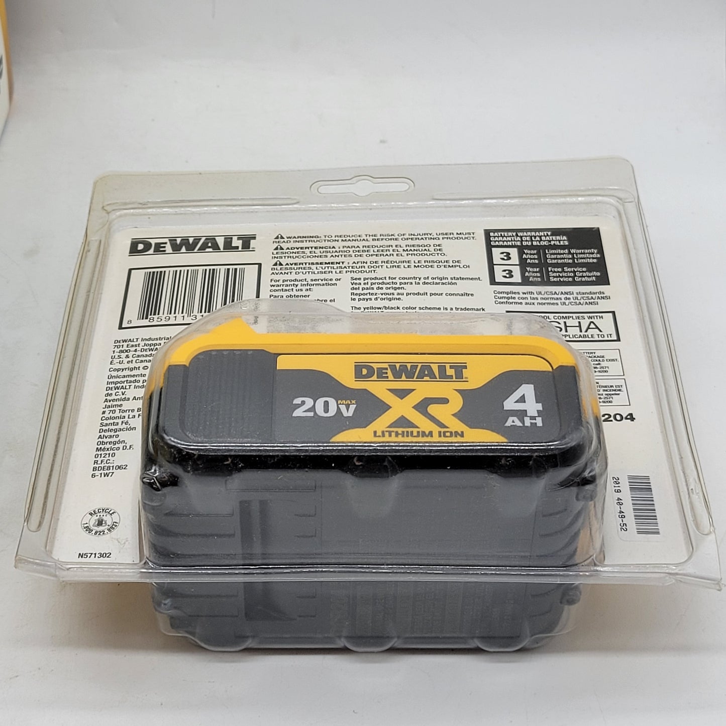 New DeWalt DCB204 20V MAX Lithium-Ion Battery