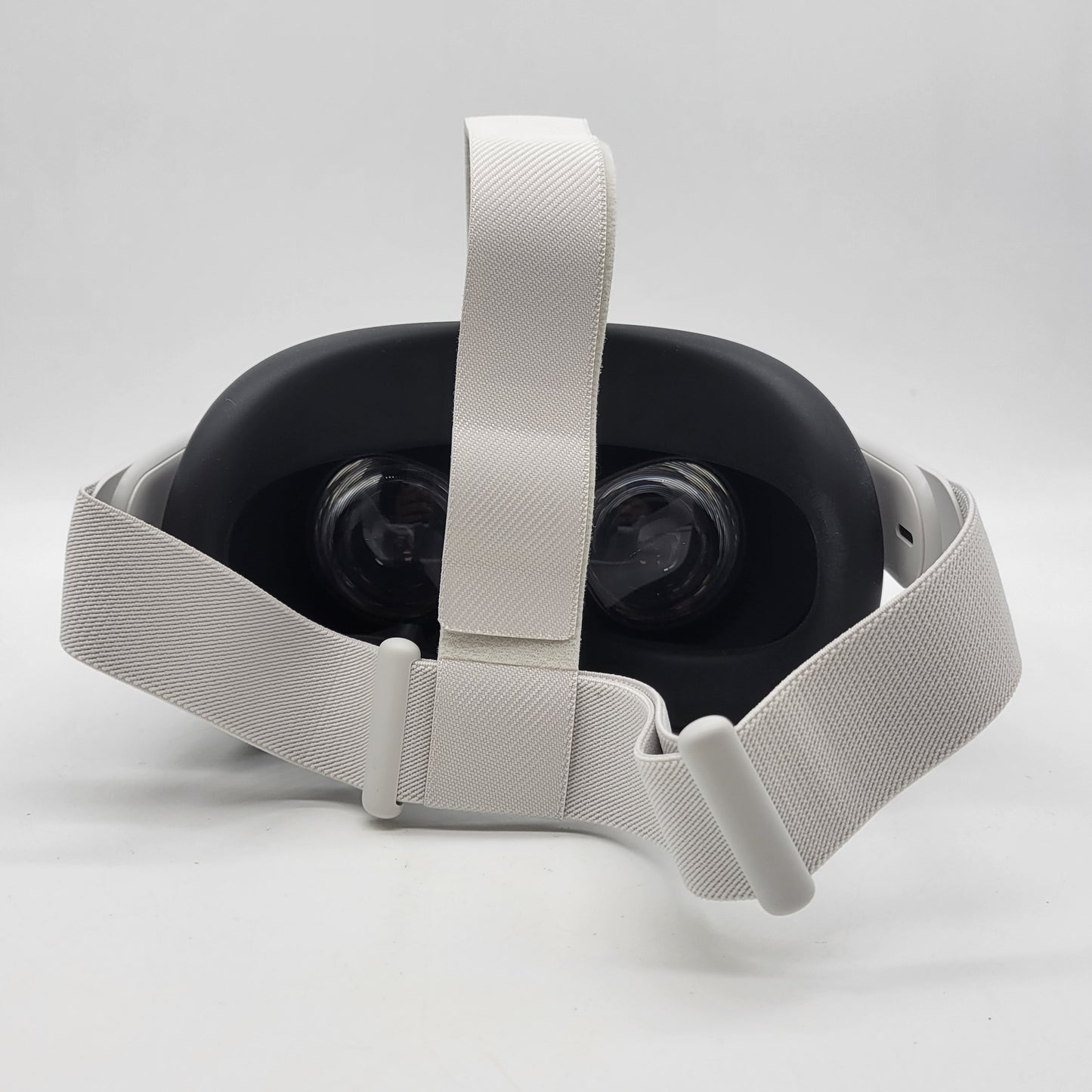 Oculus Quest 2 256GB Standalone All-in-One VR Headset KW49CM