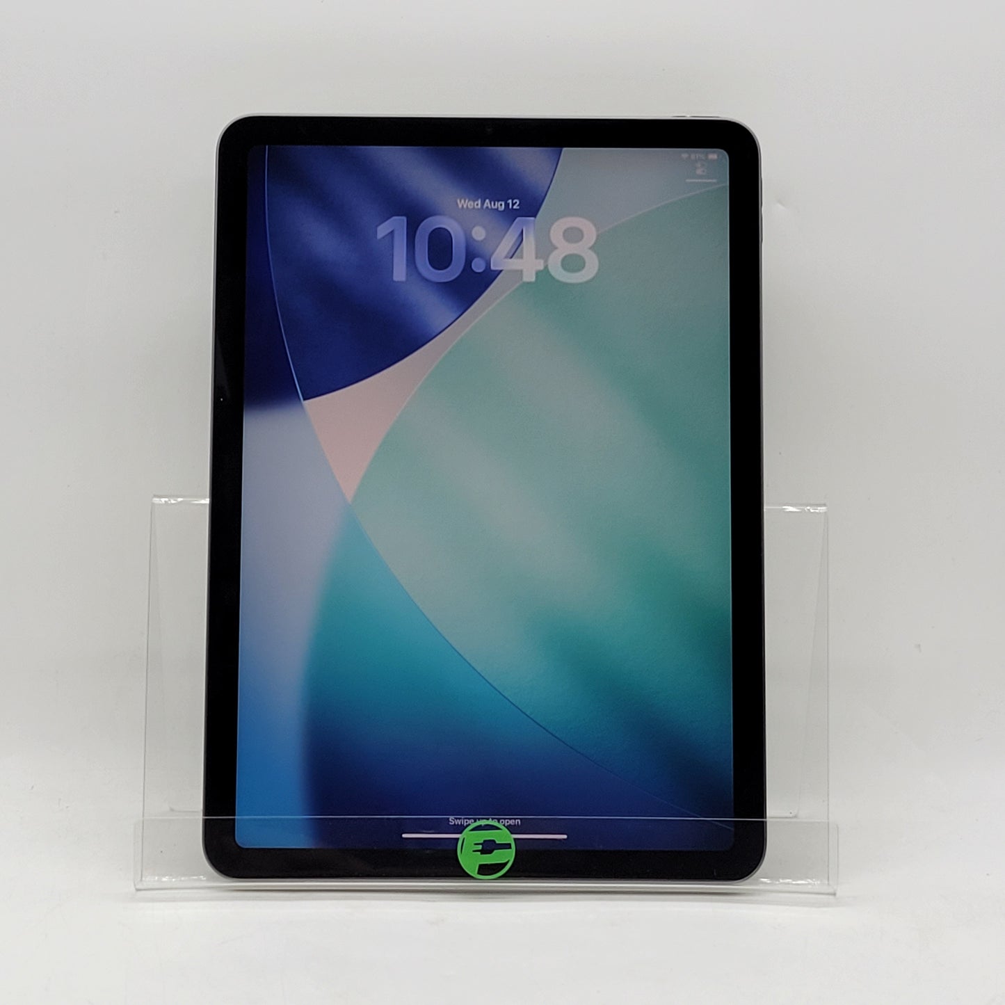 WiFi Only Apple iPad Air 5th Gen 256GB Space Gray MM9L3LL/A With Keyboard