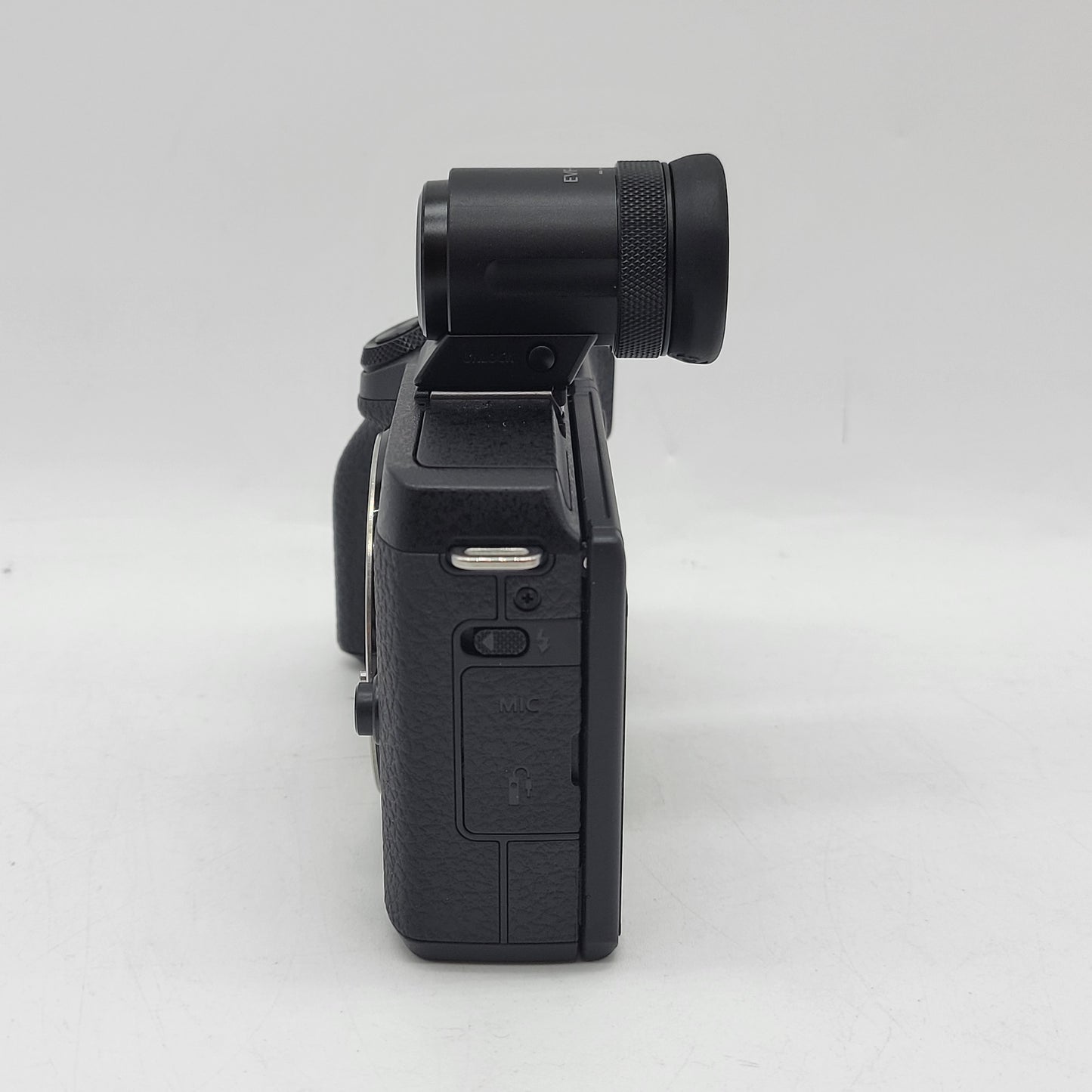 Canon EOS M6 Mark II 32.5MP Mirrorless Camera With EVFDC2 Viewfinder