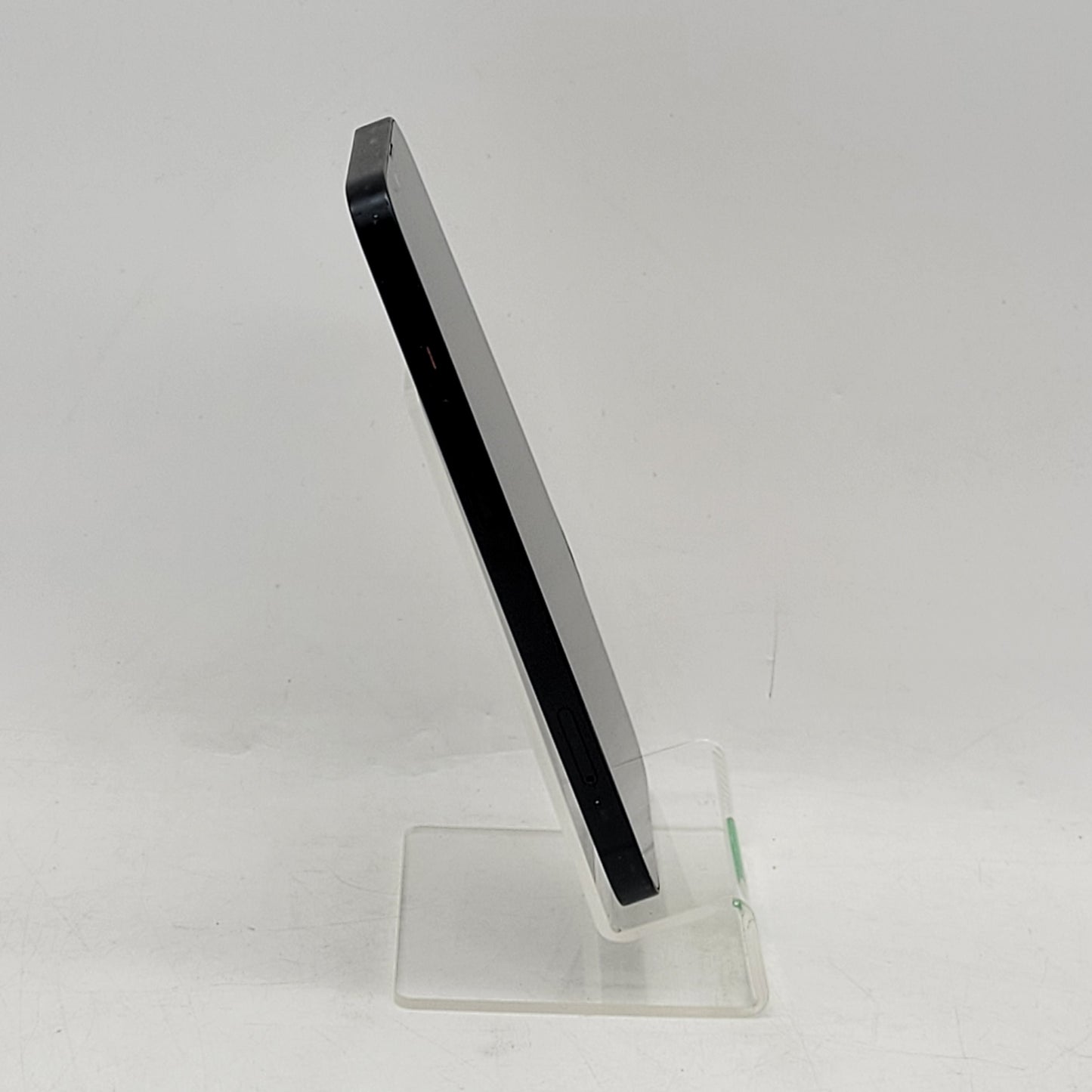 Factory Unlocked Apple iPhone 13 128GB Midnight MLA23LL/A