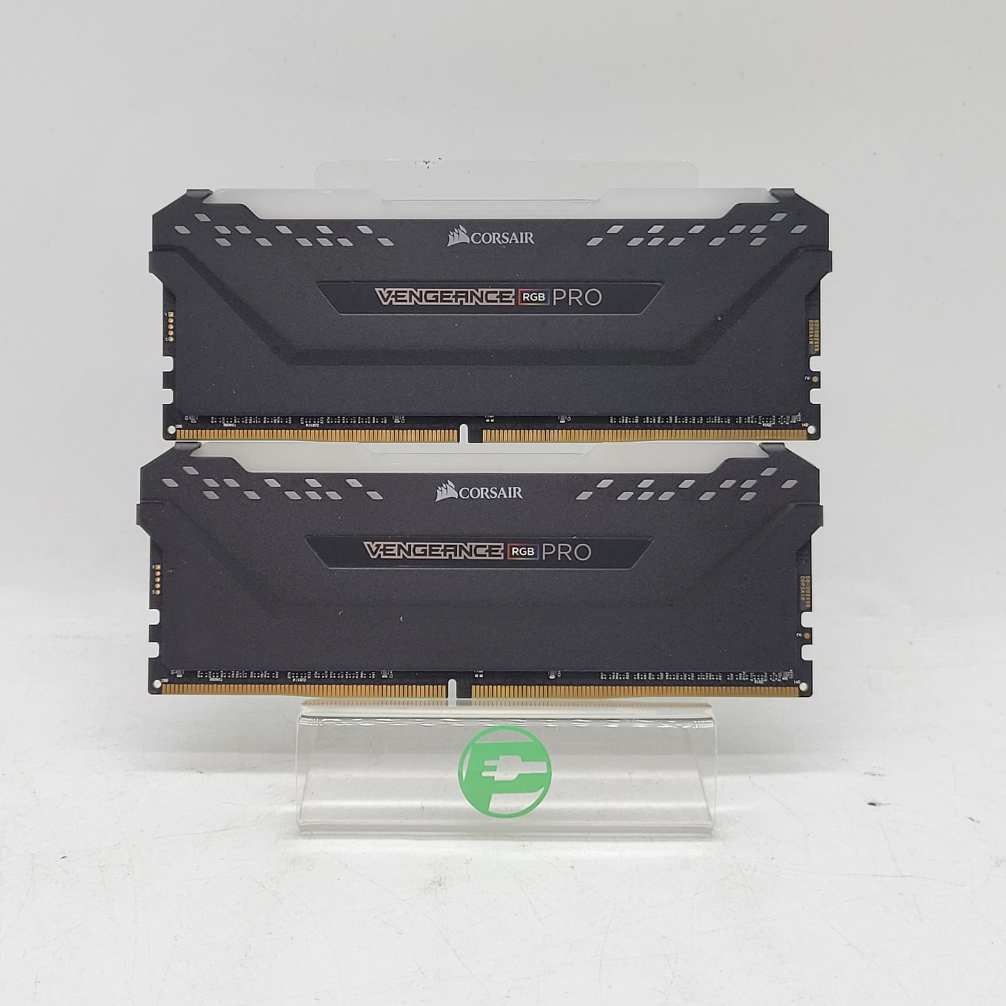 Corsair Vengeance RGB Pro 32GB (2x16GB) RAM DDR4 3200MHz CMW32GX4M2C3200C16