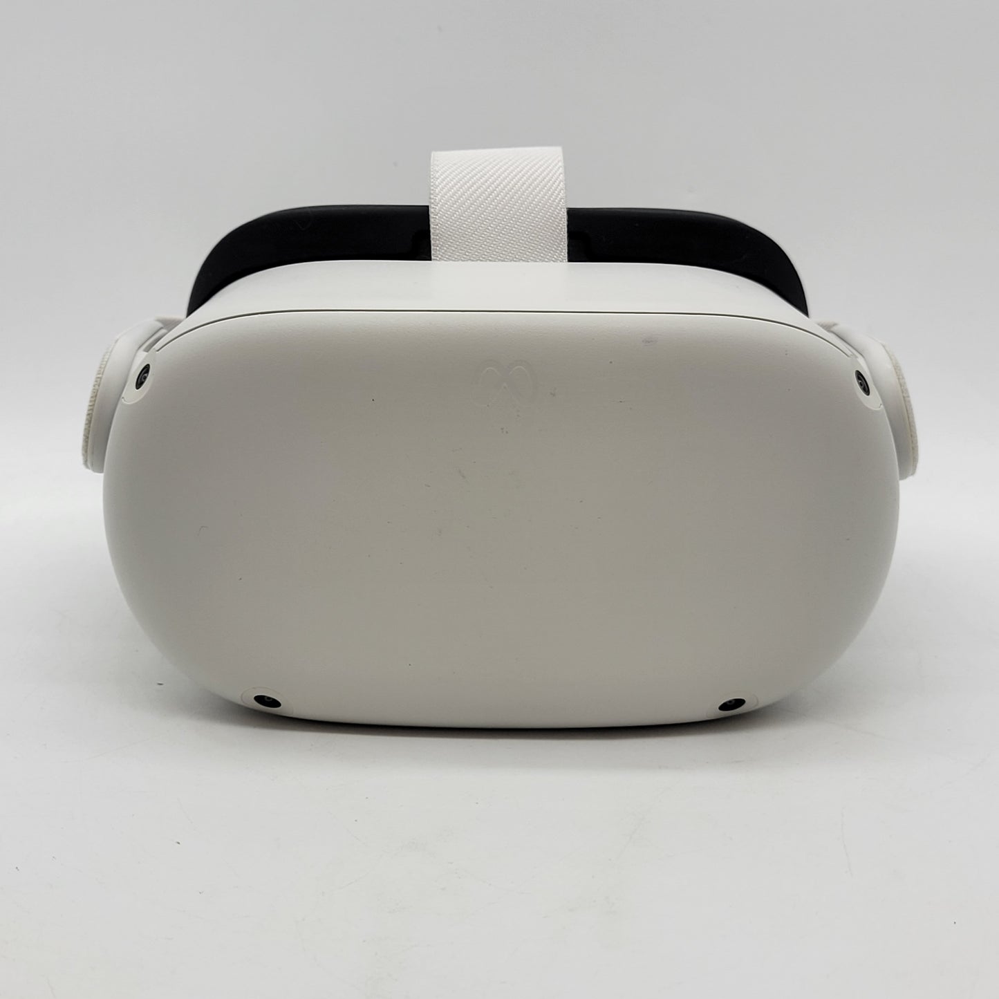 Meta Quest 2 128GB Standalone All-in-One VR Headset KW49CM