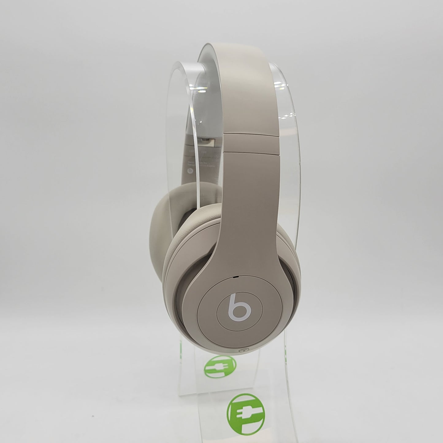 Beats Studio Pro Wireless Over-Ear Bluetooth Headphones Sandstone A2924