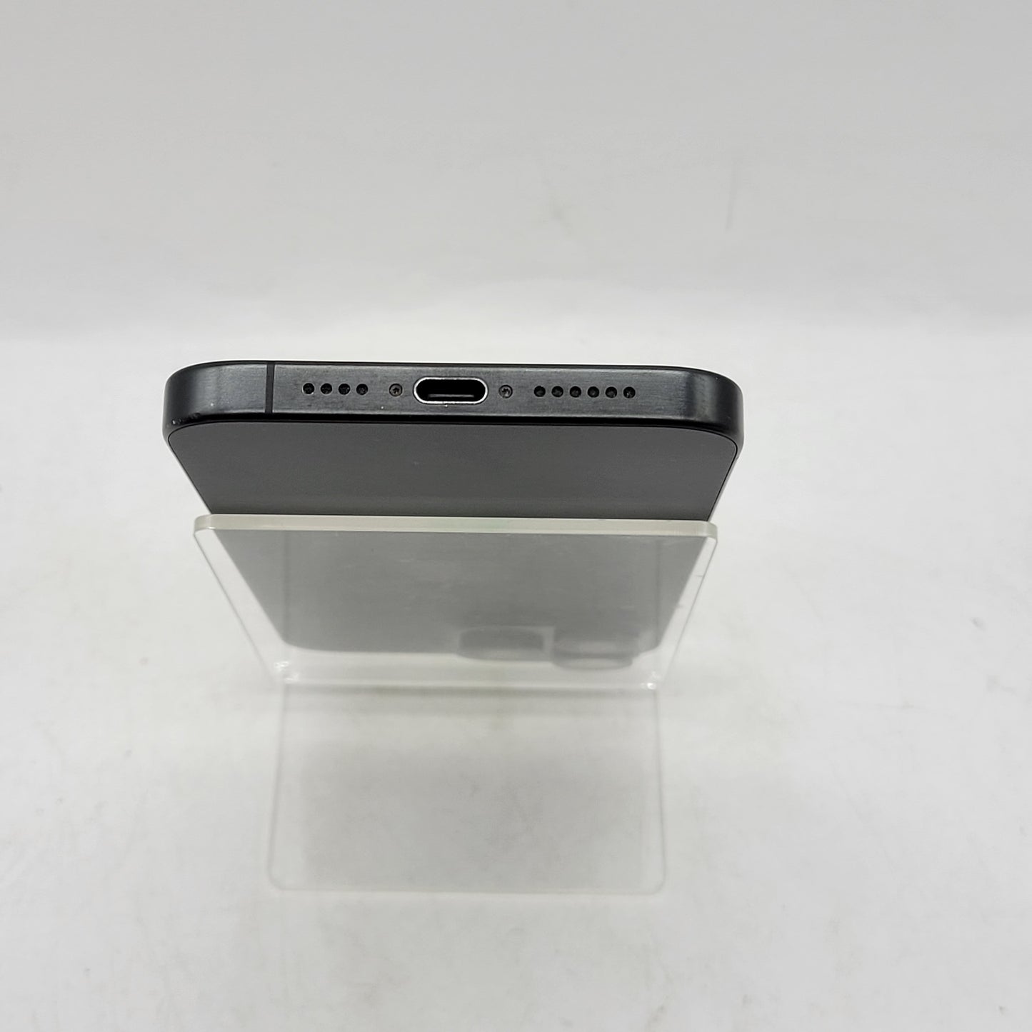 Factory Unlocked Apple iPhone 15 Pro Max 256GB Black Titanium MU663LL/A