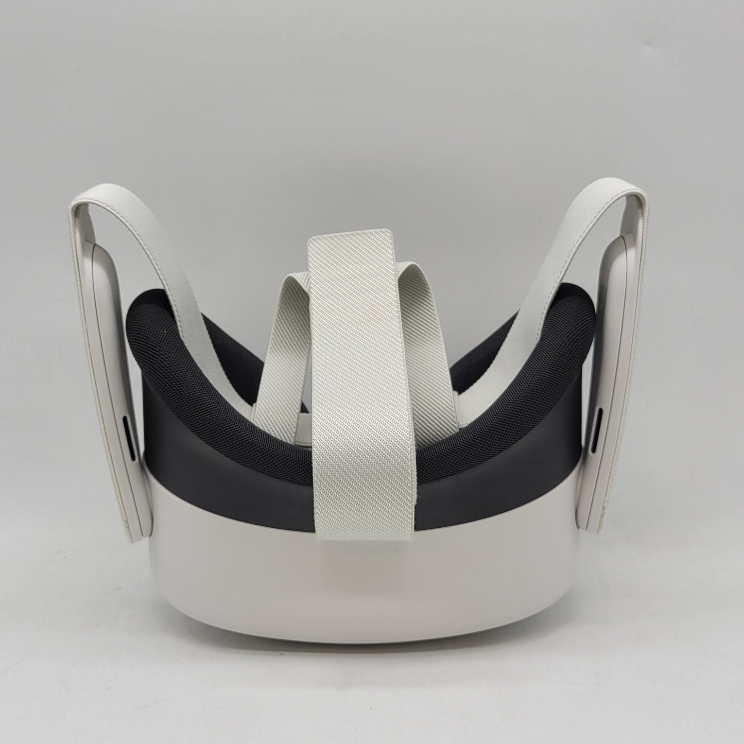 Meta Quest 3S 256GB Standalone All-in-One VR Headset P97