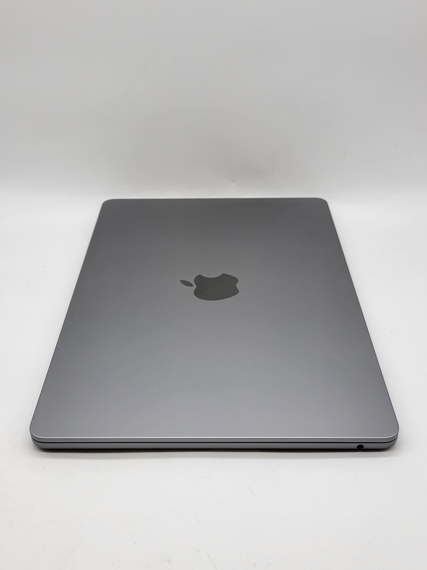 2024 Apple MacBook Air 13.6" M3 8C GPU 4.0GHz 8GB RAM 256GB SSD A3113