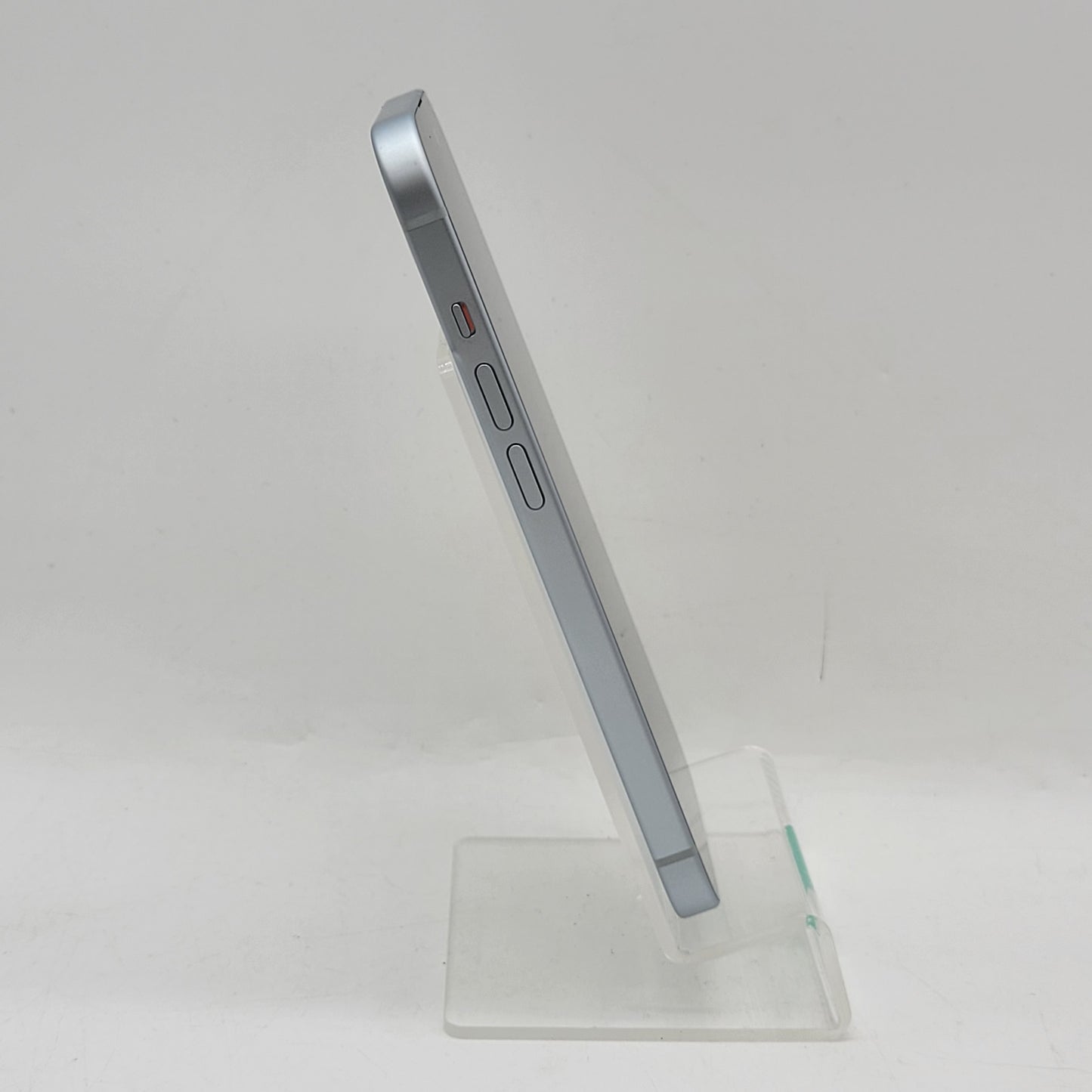 Factory Unlocked Apple iPhone 15 128GB Blue MTPM3LL/A