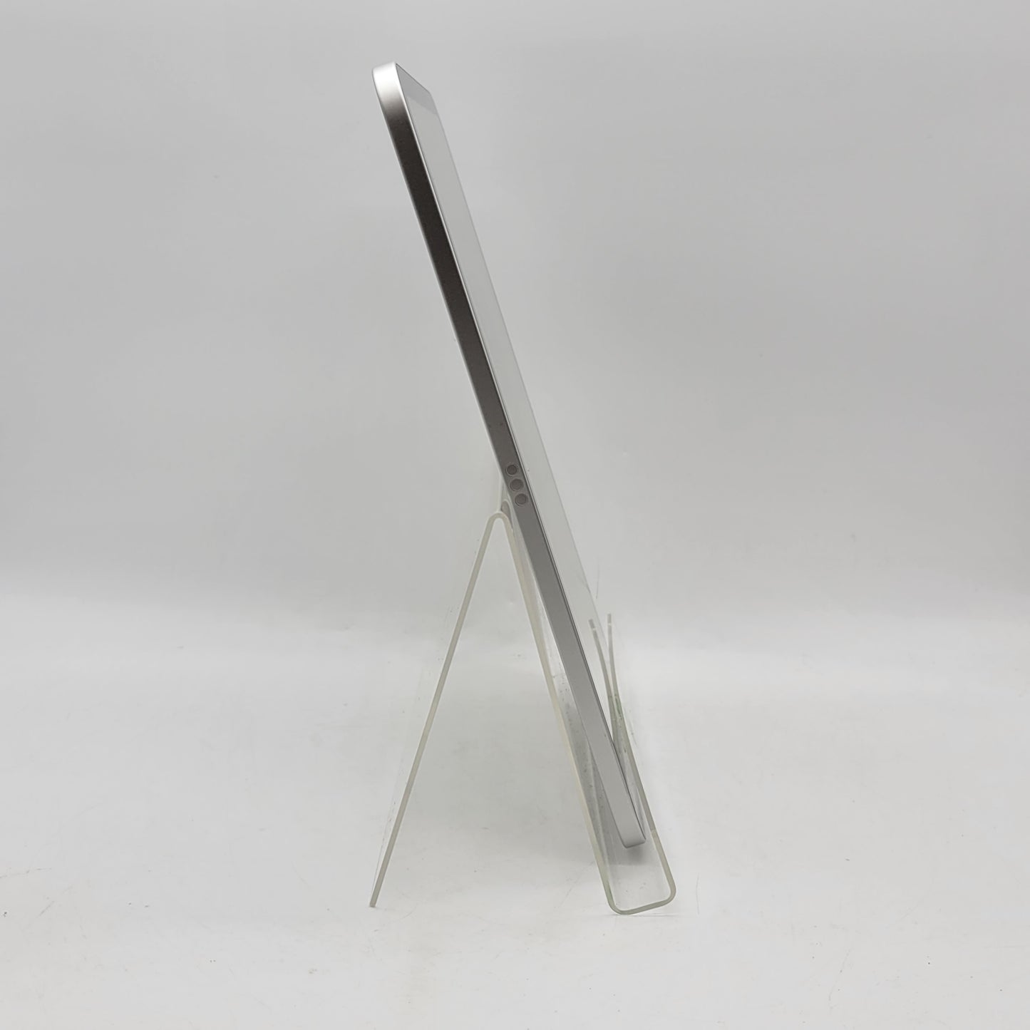 WiFi Only Apple iPad 11" (A16) 128GB Silver MD3Y4LL/A