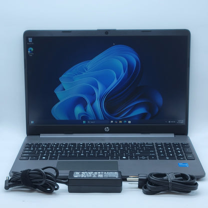 HP NoteBook 250R G9 15.6" i3-1315U 1.2GHz 32GB RAM 1TB SSD