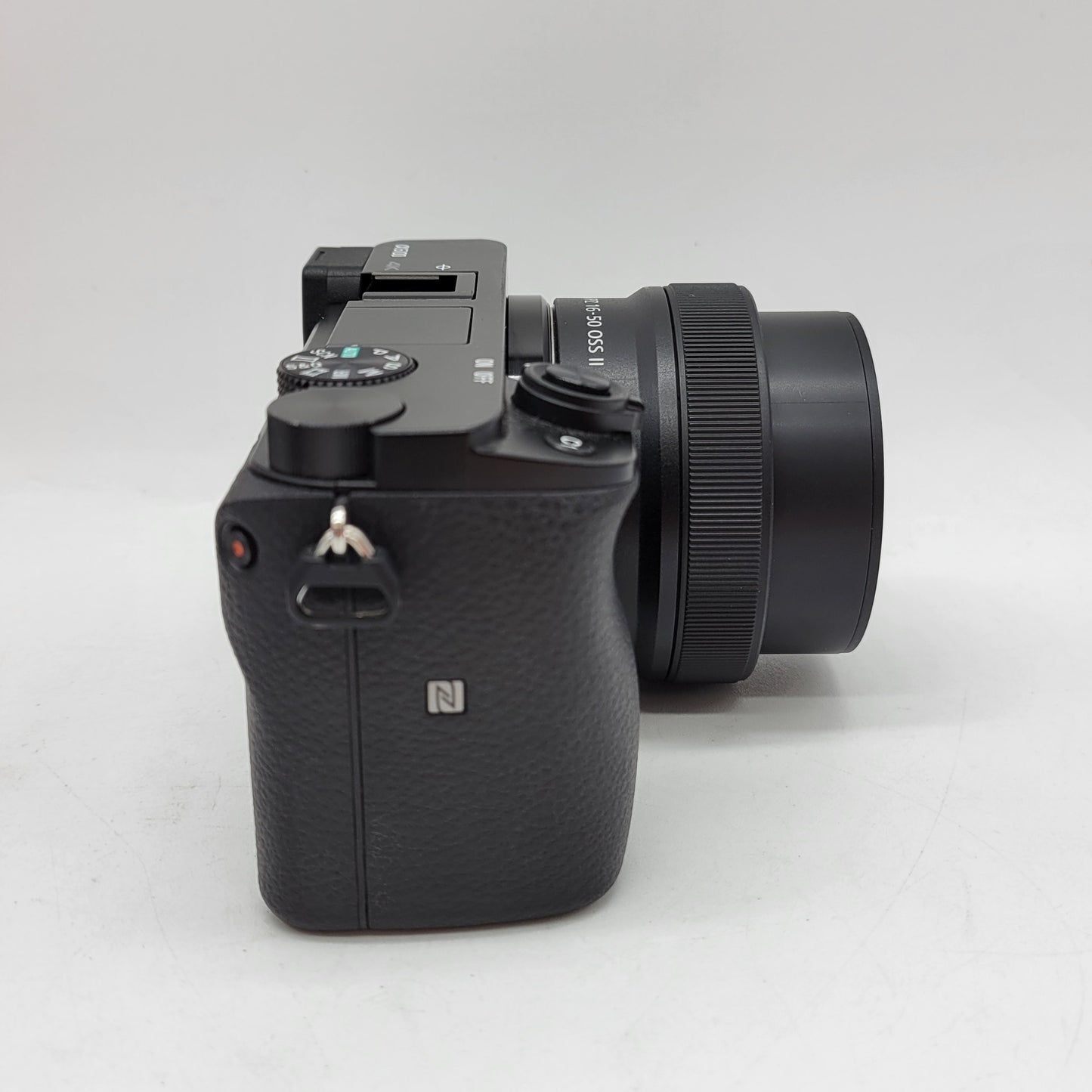 Sony Alpha A6100 24.2MP Compact Digital Camera 5510 Shutter Count Kit