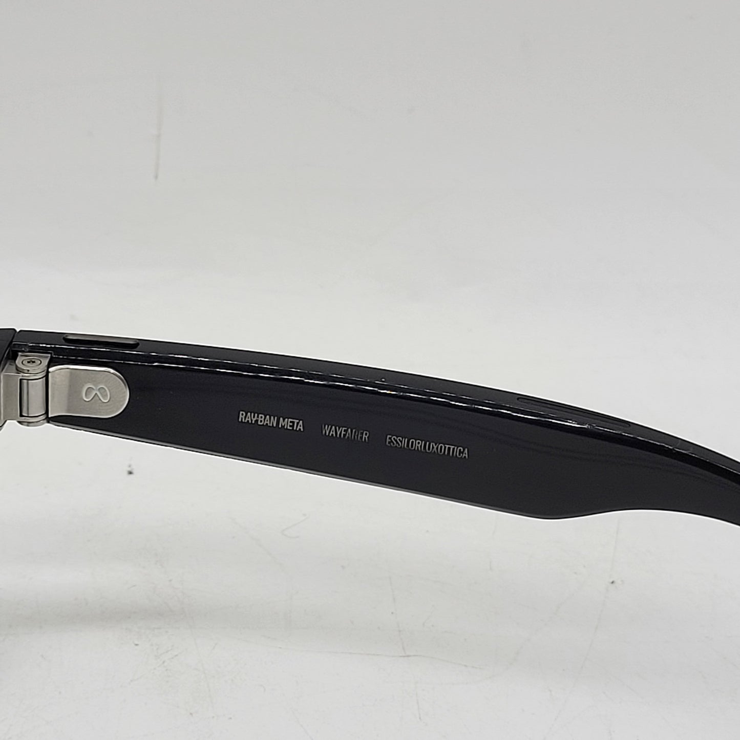 Ray-Ban Meta Wayfarer Gen 1 Shiny Black Transitions RW4006 AI Smart Glasses