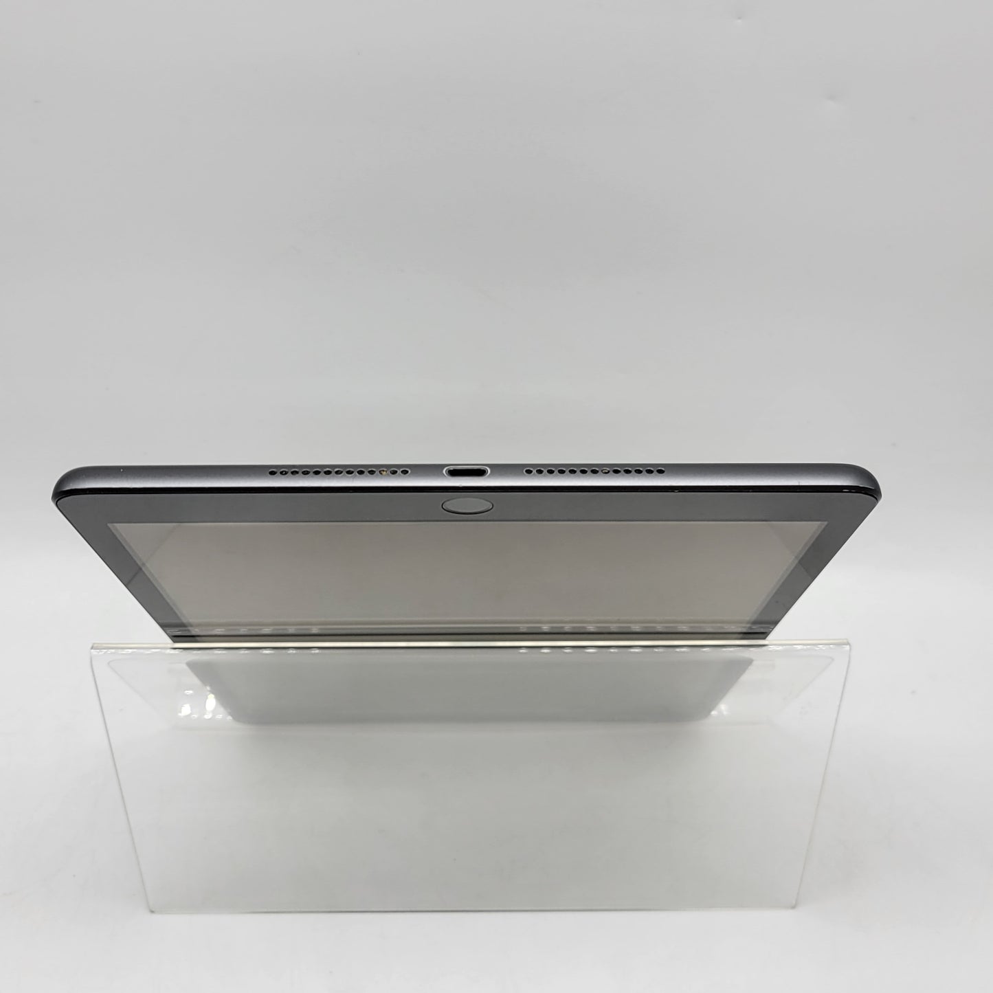 WiFi Only Apple iPad 9th Gen 64GB Space Gray MK2K3LL/A