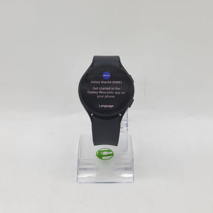 GPS Only Samsung Galaxy Watch5 Ceramic SM-R910