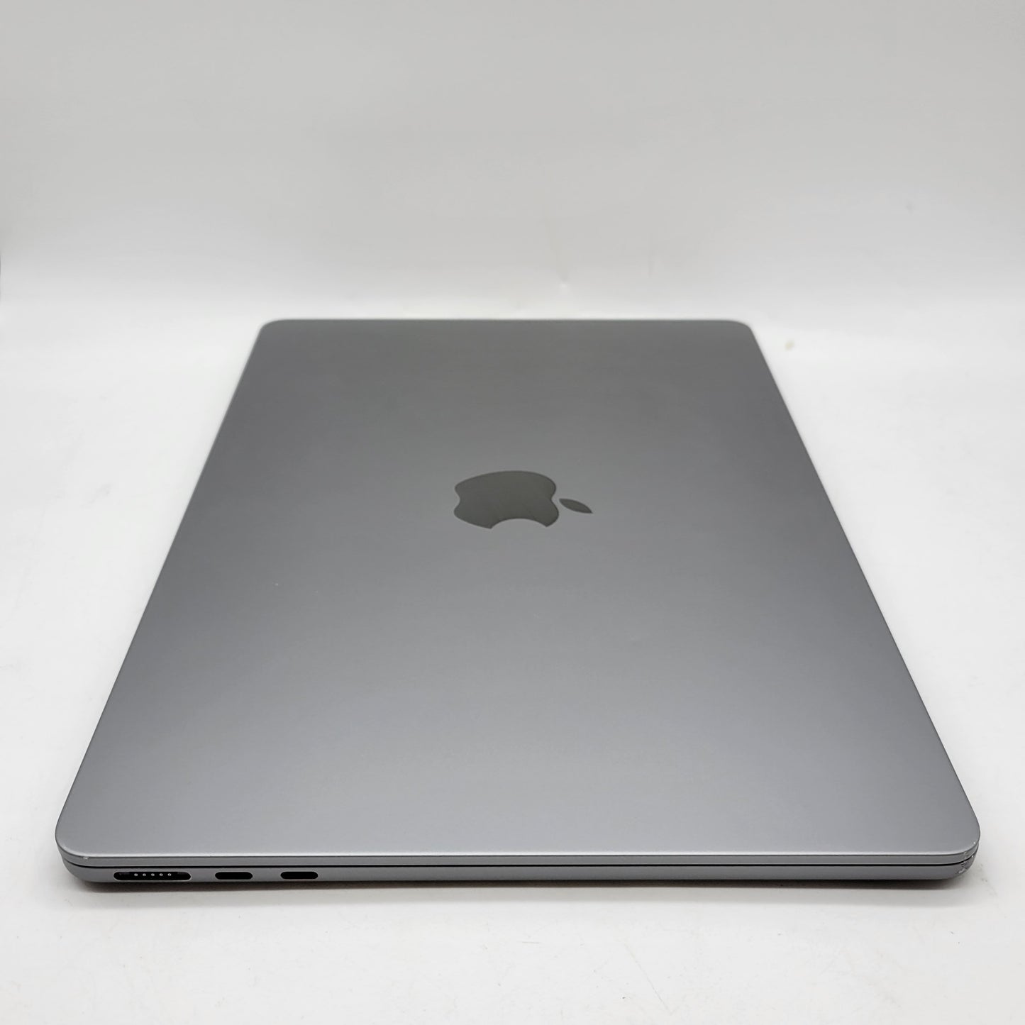 2022 Apple MacBook Air 13.6" M2 3.5GHz 8GB RAM 256GB SSD A2681