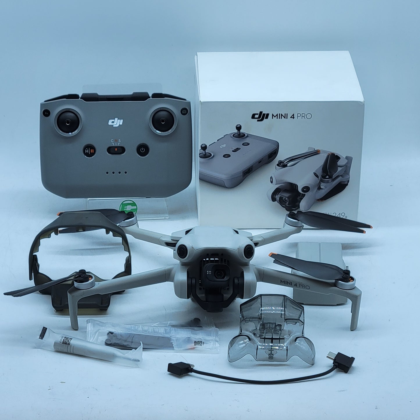 DJI Mini 4 Pro 4K Quadcopter Camera Drone MT4MFVD