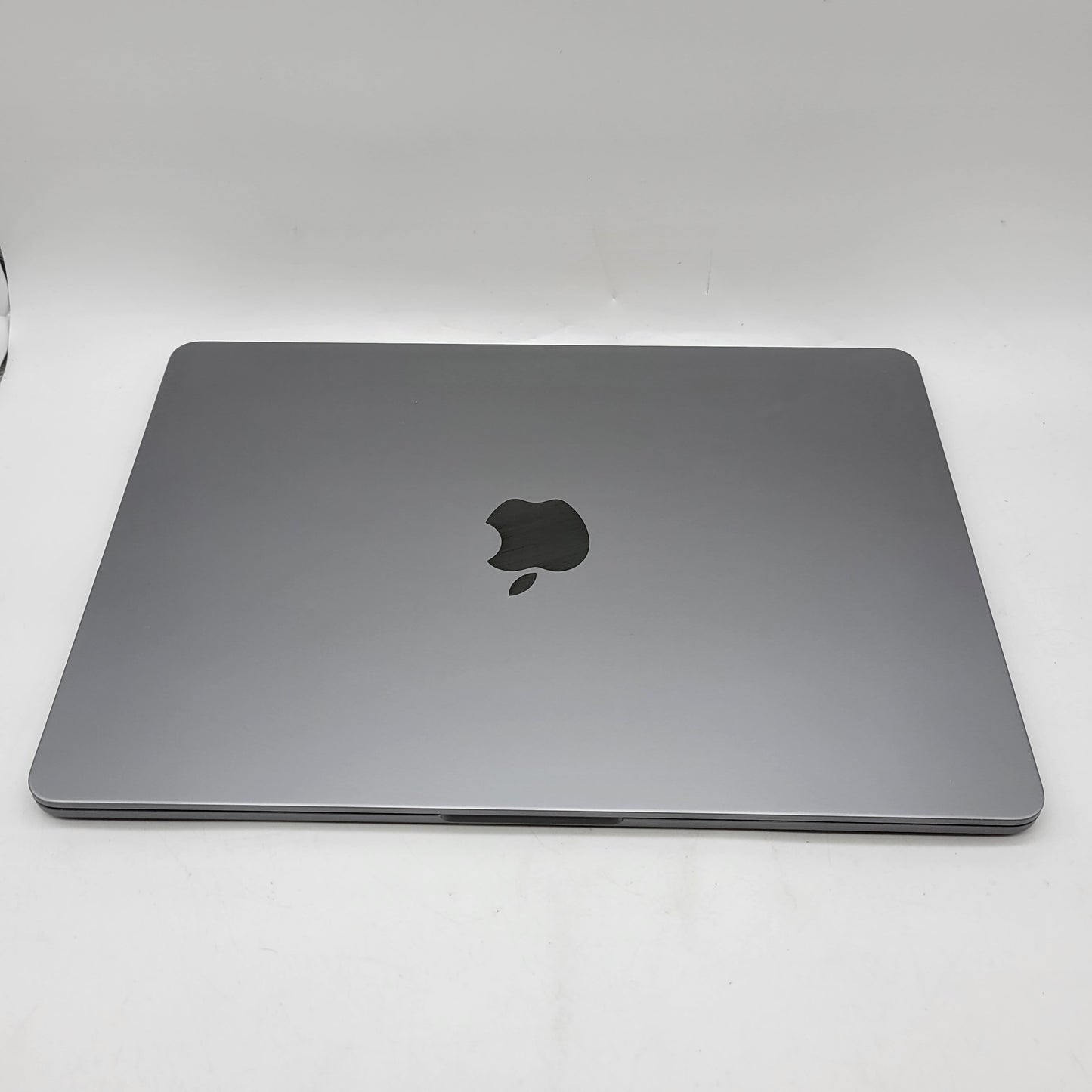 2022 Apple MacBook Air 13.6" M2 3.5GHz 8GB RAM 256GB SSD A2681