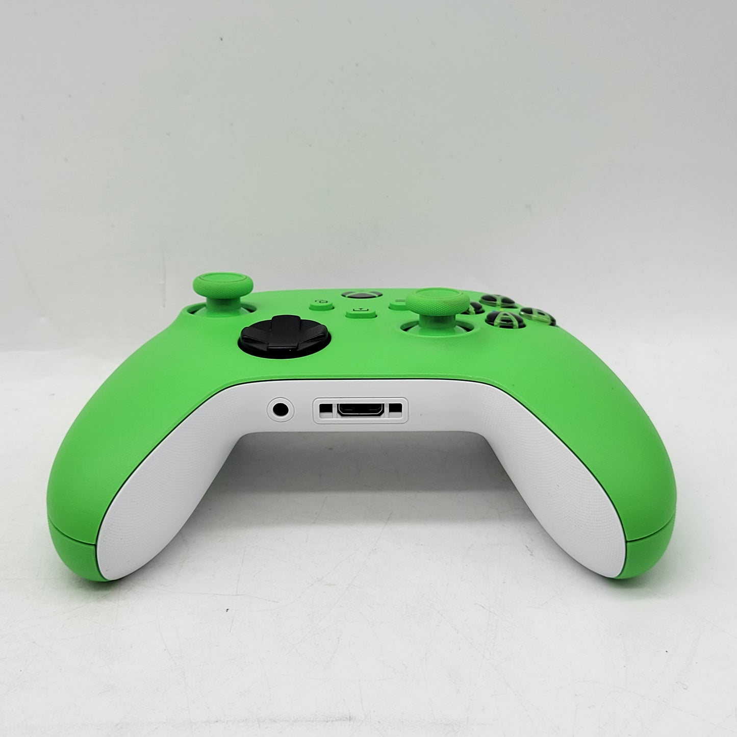 Microsoft Xbox Series X|S Wireless Controller Velocity Green 1914