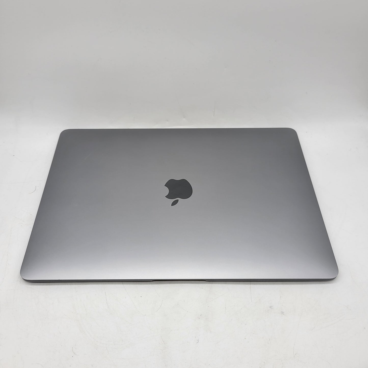 2019 Apple MacBook Air 13.3" i5 1.6GHz 8GB RAM 128GB SSD Space Gray A1932
