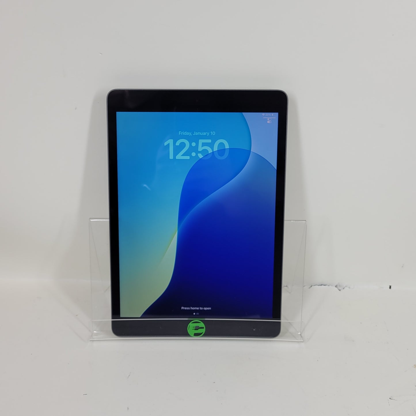 WiFi Only Apple iPad 9th Gen 64GB 18.1.1 Space Gray A2602