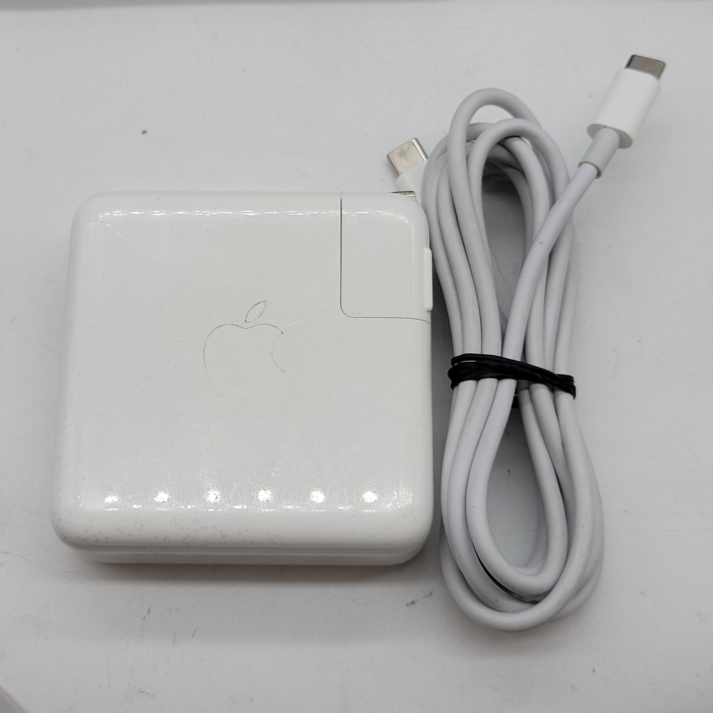 2020 Apple MacBook Pro 13.3" M1 8C GPU 3.2GHz 8GB RAM 256GB SSD A2338