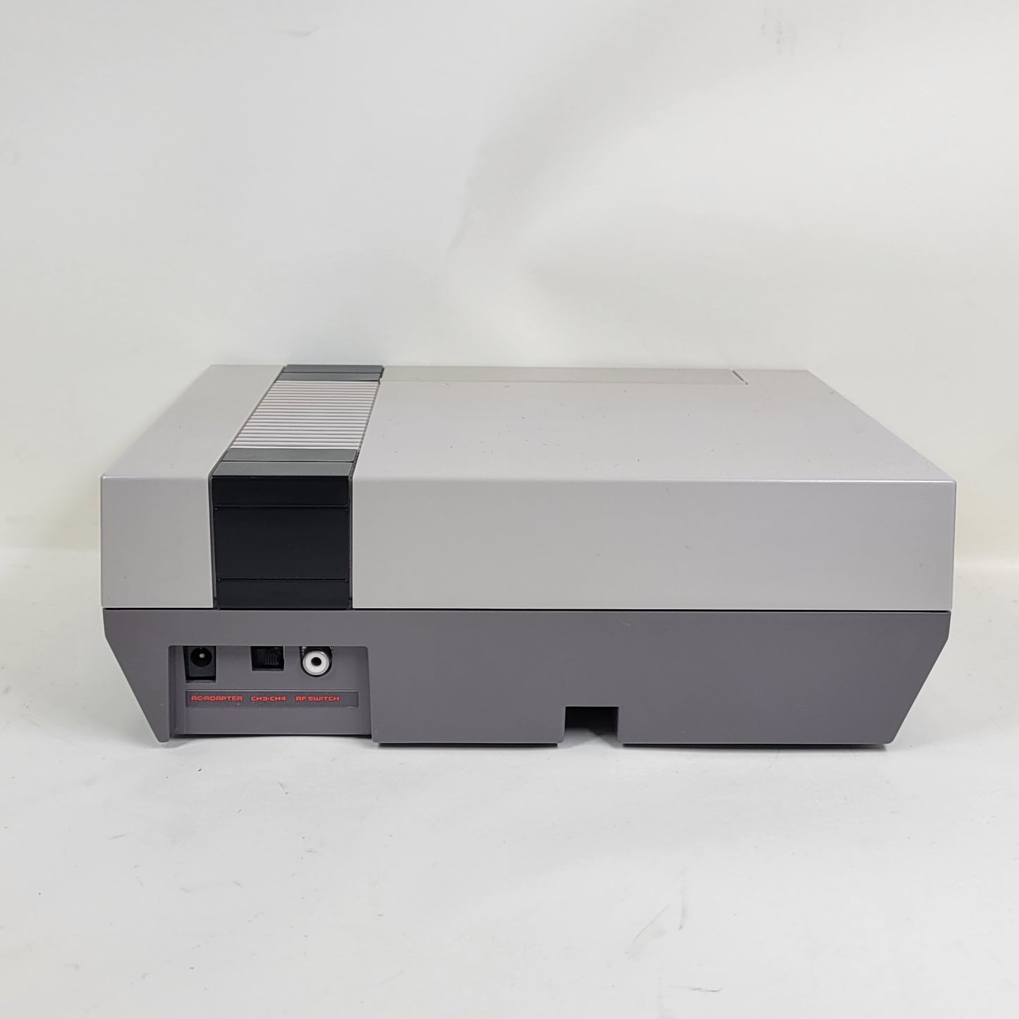 Nintendo Entertainment System NES Video Game Console NES-001 Gray