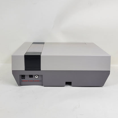 Nintendo Entertainment System NES Video Game Console NES-001 Gray