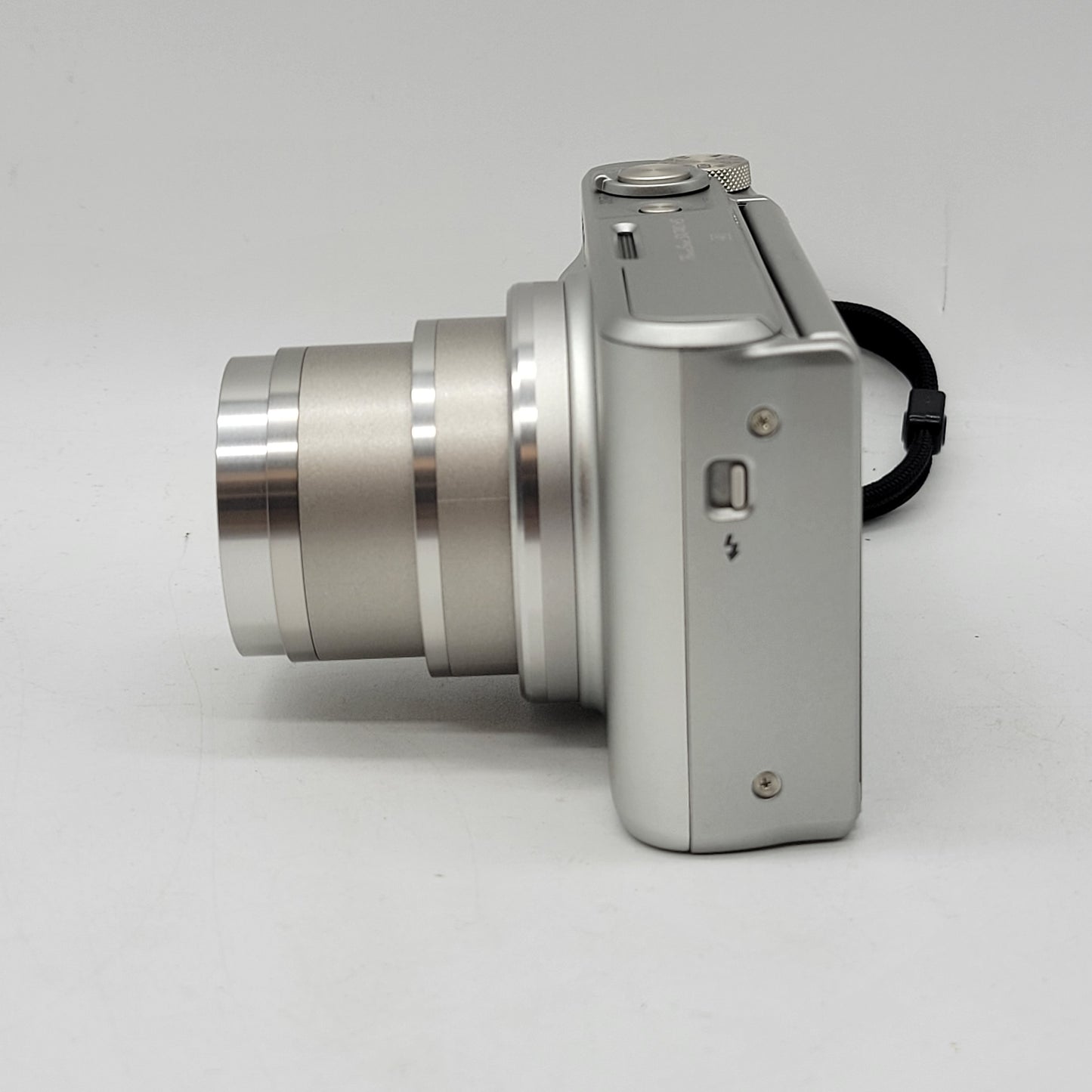 Canon PowerShot SX740 HS 20.3MP Digital Point-And-Shoot Camera