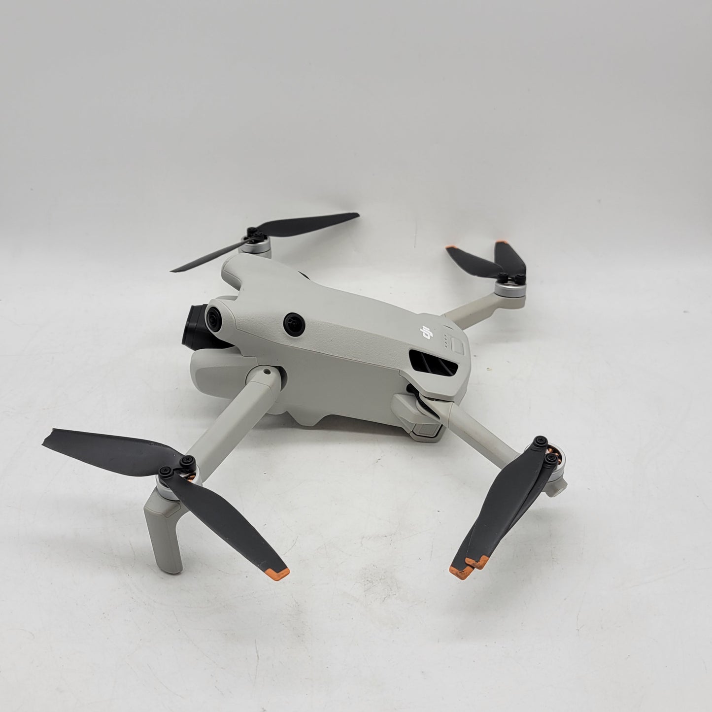 DJI Mini 4 Pro 4K Quadcopter Camera Drone MT4MFVD