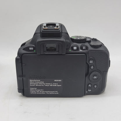 Nikon D5600 24.2MP Digital SLR DSLR Camera 68 Shutter Count With Lens