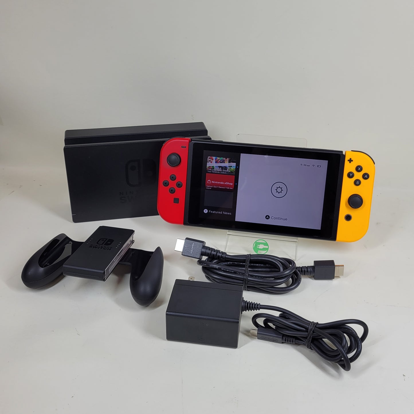 Nintendo Switch v2 Video Game Console HAC-001(-01)  Black