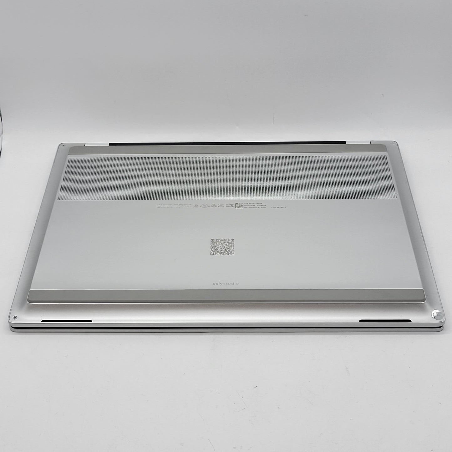 HP OmniBook 7 16-AZ0595C1 16" Intel Core 9 270H 2.7GHz 64GB RAM 2TB SSD