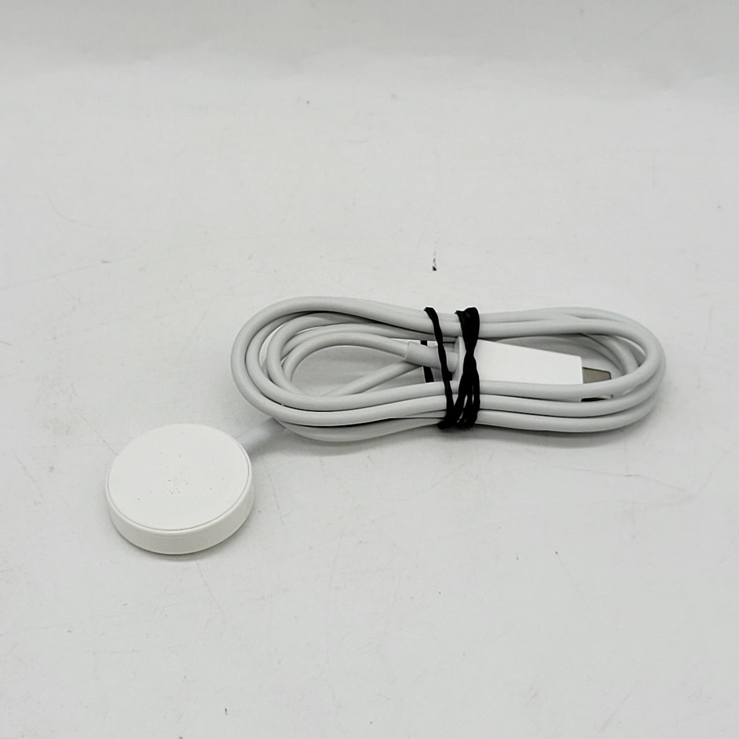 GPS Only Apple Watch SE 2nd Gen 40MM Starlight Aluminum Sport Band MXEF3LL/A
