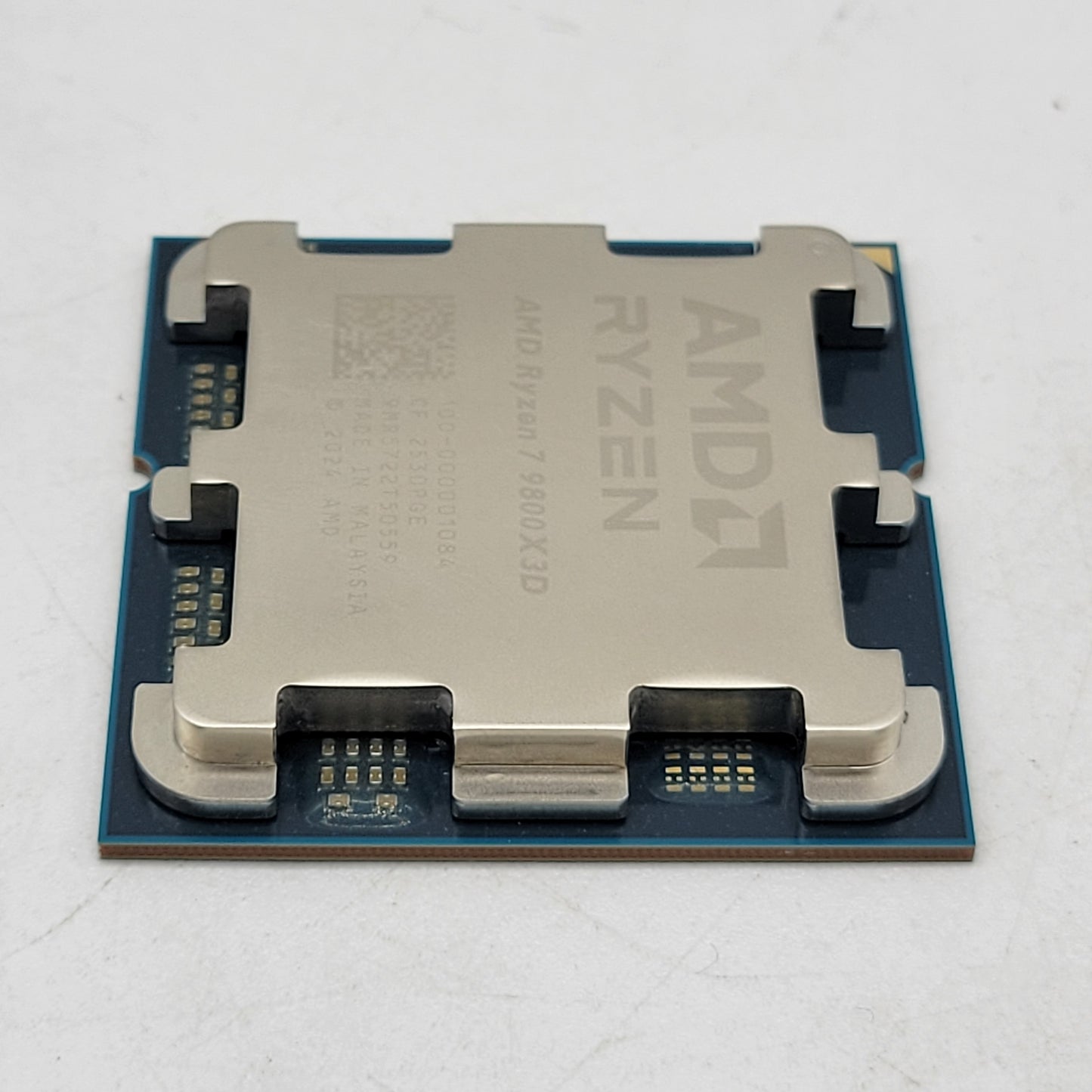 AMD Ryzen 7 9800X3D 4.70GHz 8 Core 100-000001084 16 Thread AM5