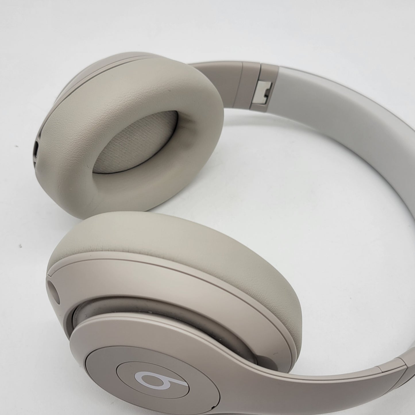 Beats Studio Pro Wireless Over-Ear Bluetooth Headphones Sandstone A2924