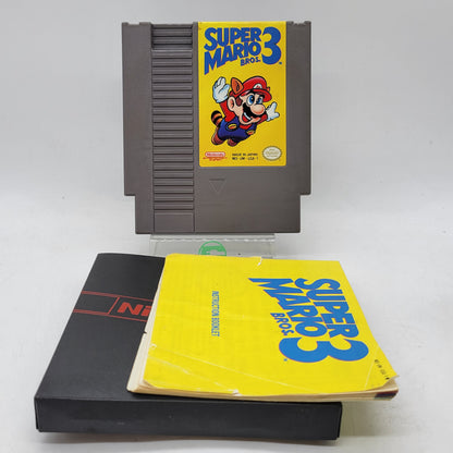 Super Mario Bros 3 (Nintendo NES, 1990)