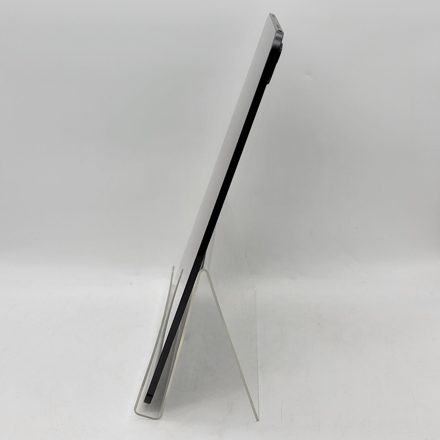Factory Unlocked Apple iPad Pro 13" M5 256GB Space Black ME7W4LL/A
