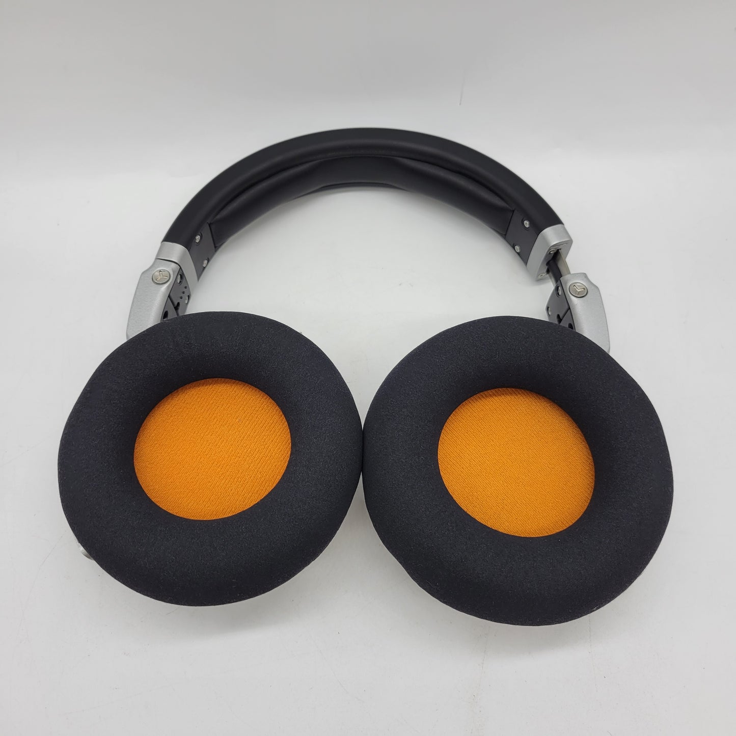 NEUMANN NDH 20 Closed Dynamic Headphone Black/Silver 508585