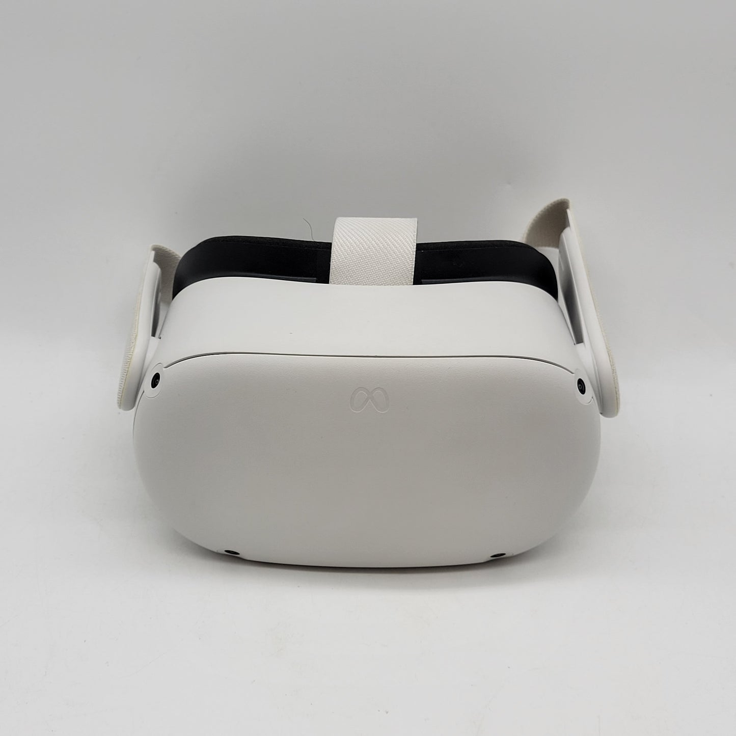 Meta Quest 2 128GB Standalone All-in-One VR Headset KW49CM