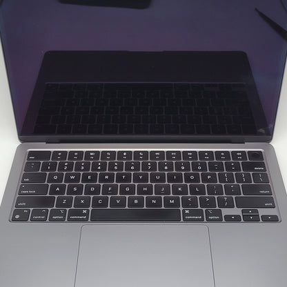 2022 Apple MacBook Air 13.6" M2 3.5GHz 8GB RAM 256GB SSD A2681