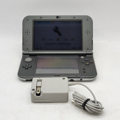 Nintendo 3DS XL Handheld Game Console RED-001 Monster Hunter 4 Ultimate W Game