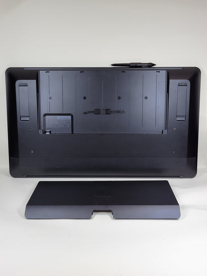 Wacom  Cintiq Pro 24 LCD Drawing Tablet DTK-2420 Read