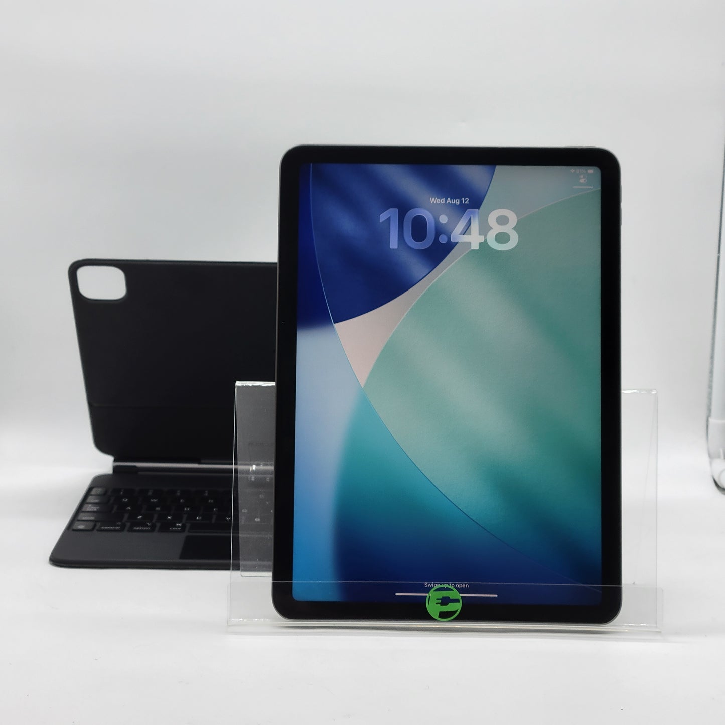 WiFi Only Apple iPad Air 5th Gen 256GB Space Gray MM9L3LL/A With Keyboard