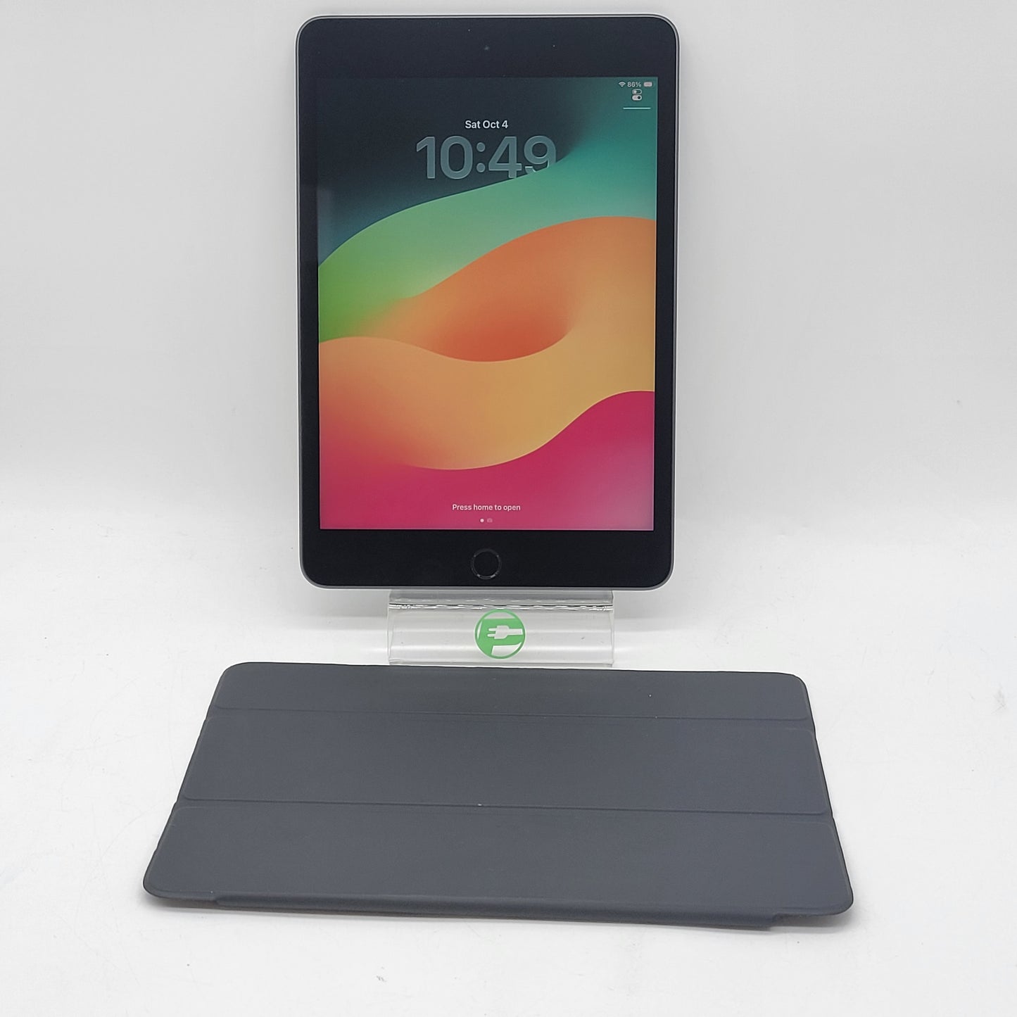 WiFi Only Apple iPad Mini 5th Gen 64GB 26.0.1 Space gray MUQW2LL/A