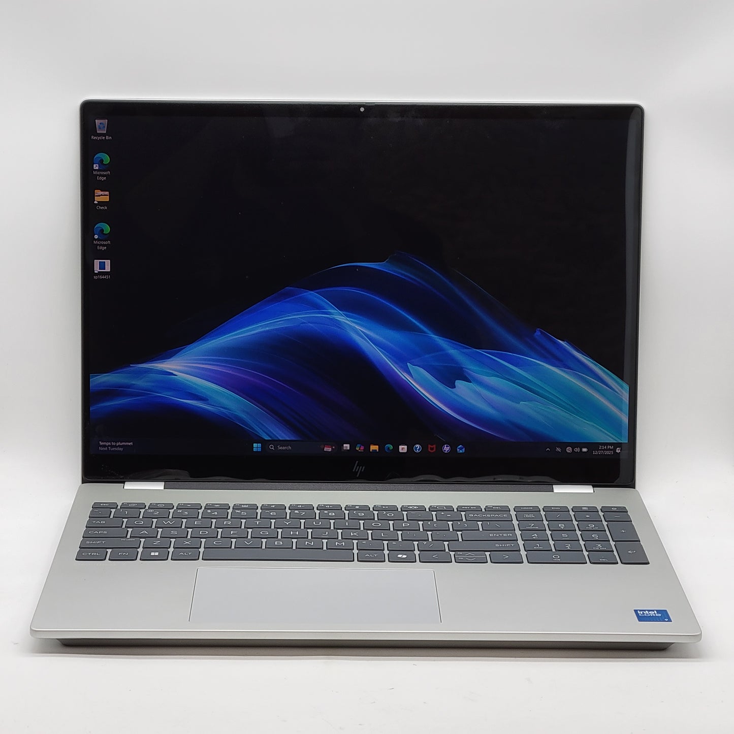 HP OmniBook 7 16-AZ0595C1 16" Intel Core 9 270H 2.7GHz 64GB RAM 2TB SSD